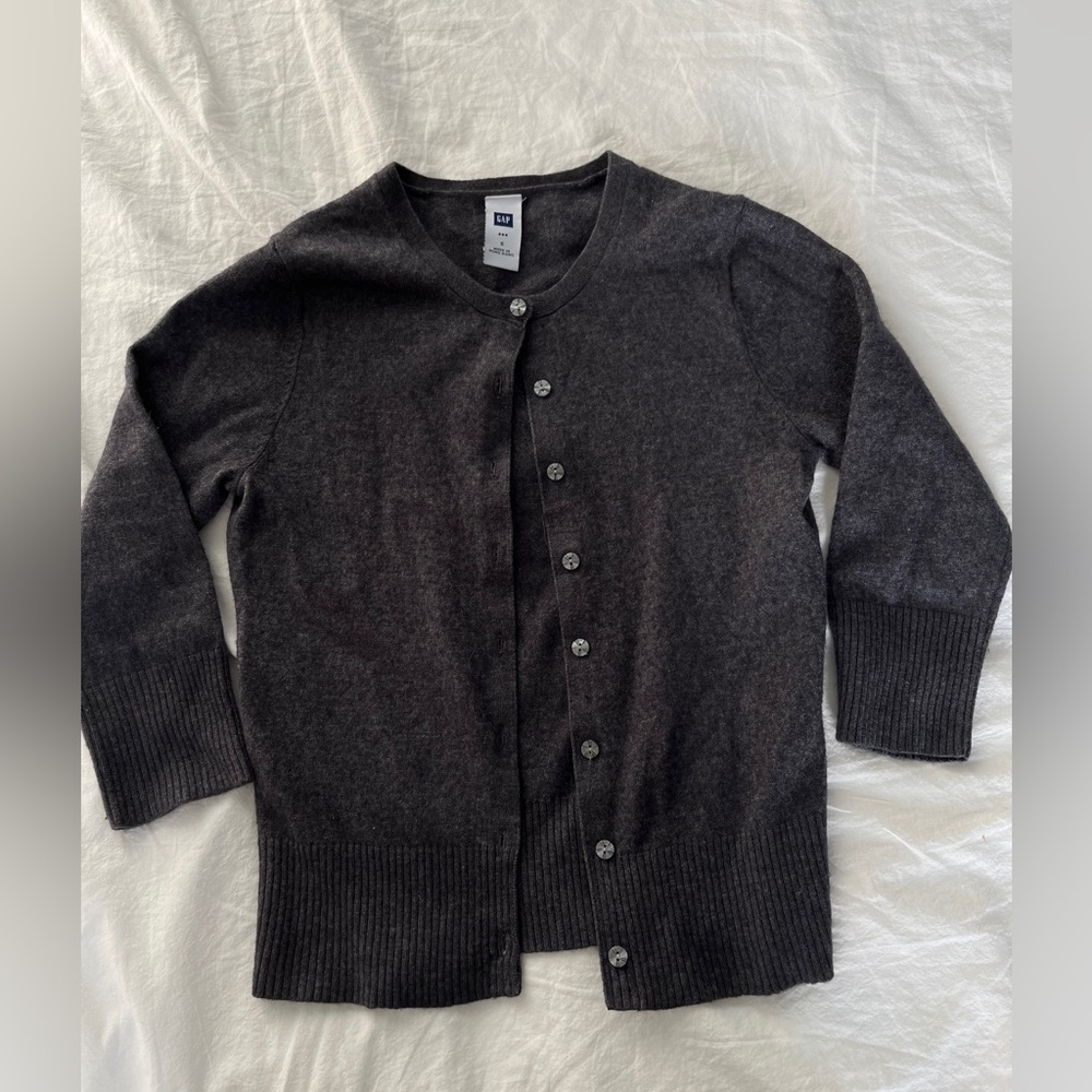 Like new gap Women lambwool blend grey cardigan